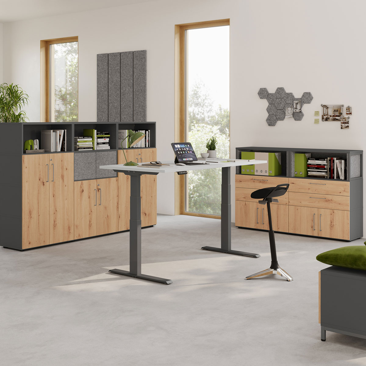 Kombischrank FlexWall 4 OH als flexible und modulare Stauraumlösung