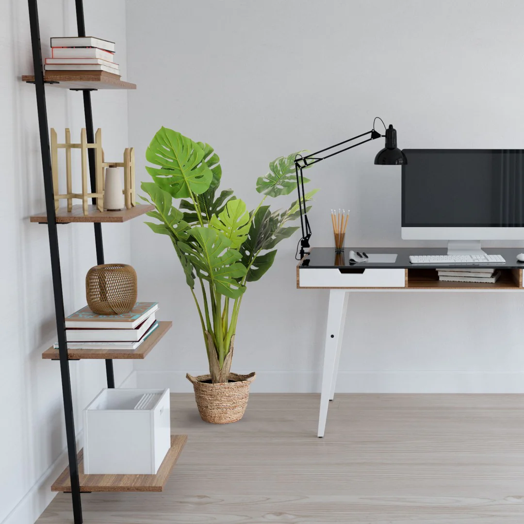 Kunstpflanze BONSAI als repräsentative und pflegeleichte Dekoration im Büro