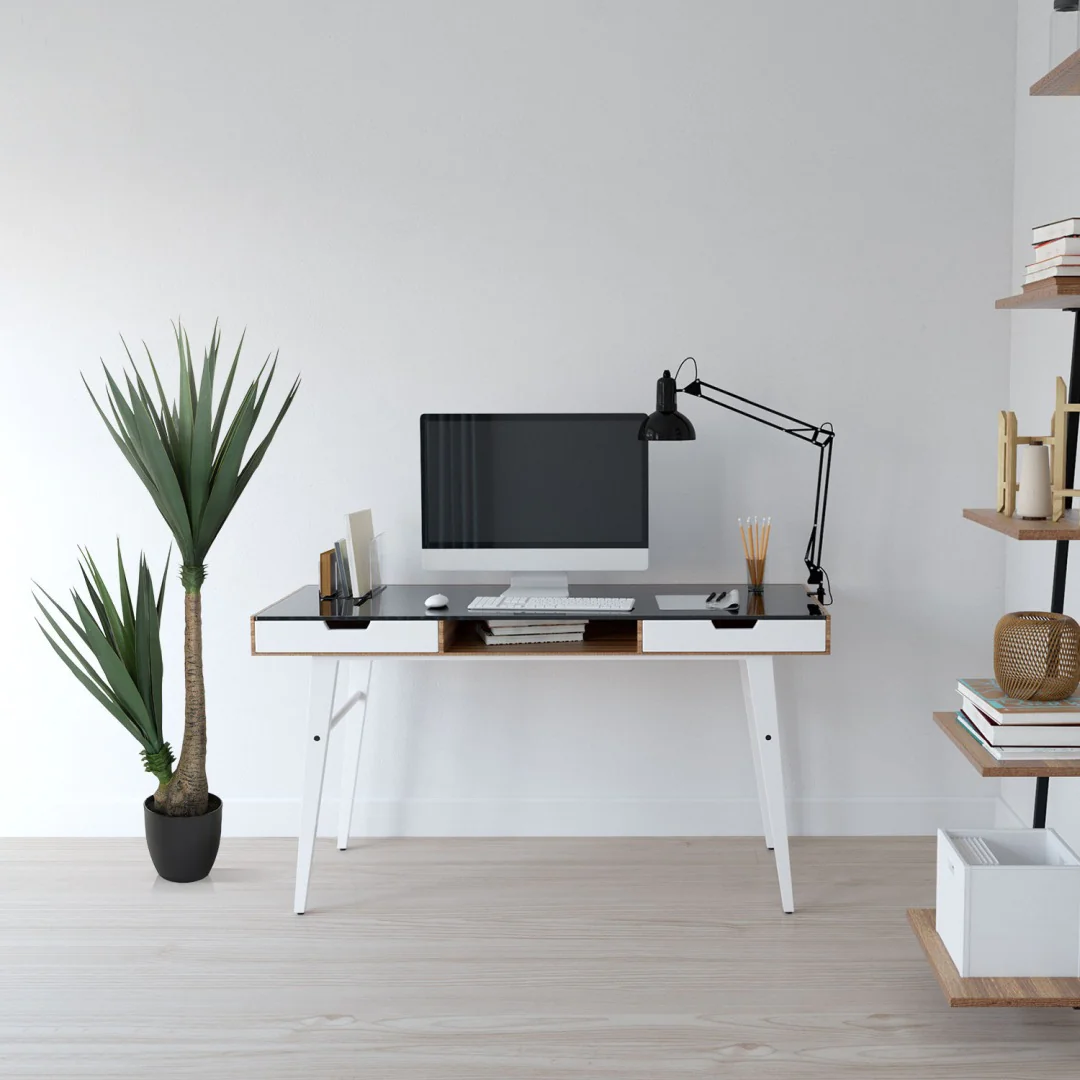 Kunstpflanze YUCCA als repräsentative und pflegeleichte Dekoration im Büro