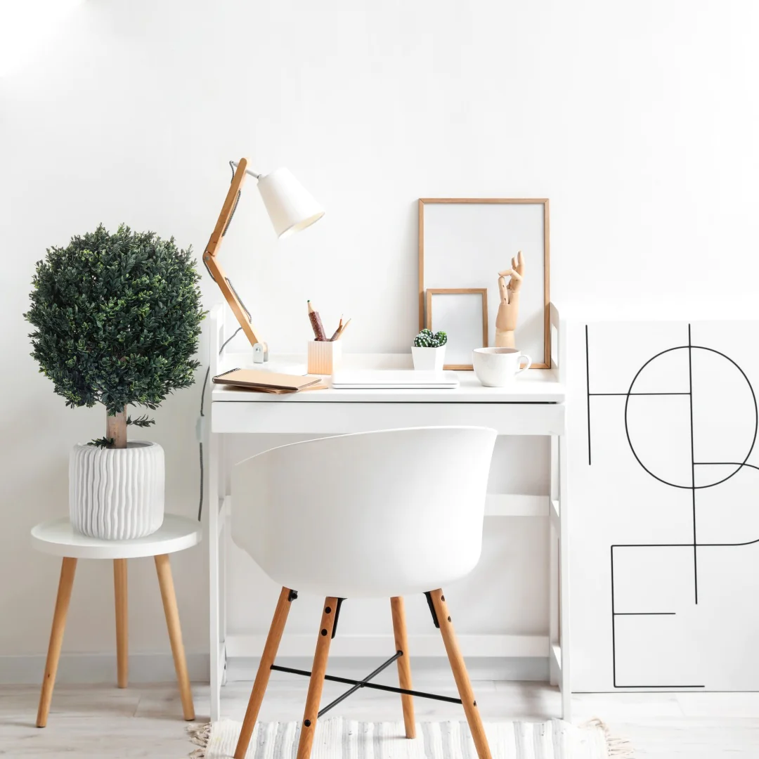 Kunstpflanze BUXUS als täuschend echte und pflegeleichte Dekoration im Büro