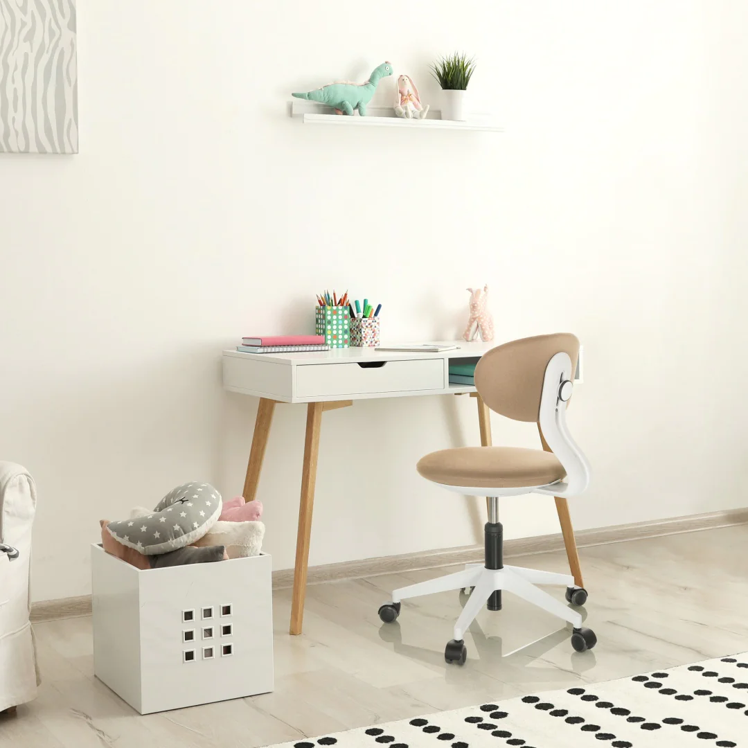 Mitwachsender Kinder-Drehstuhl MINIMOVO für eine ergonomische Sitzhaltung