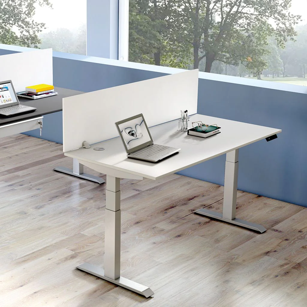 Höhenverstellbarer Schreibtisch Move 4 als ergonomische Lösung für das moderne Büro