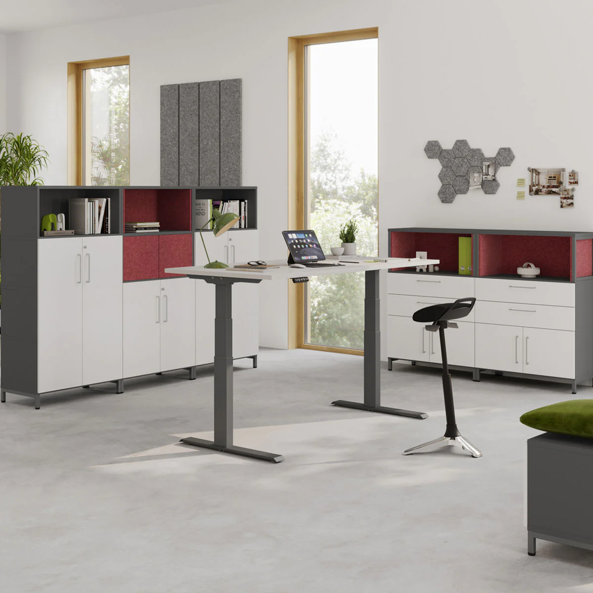 Kombischrank FlexWall 4 OH als flexible und modulare Stauraumlösung