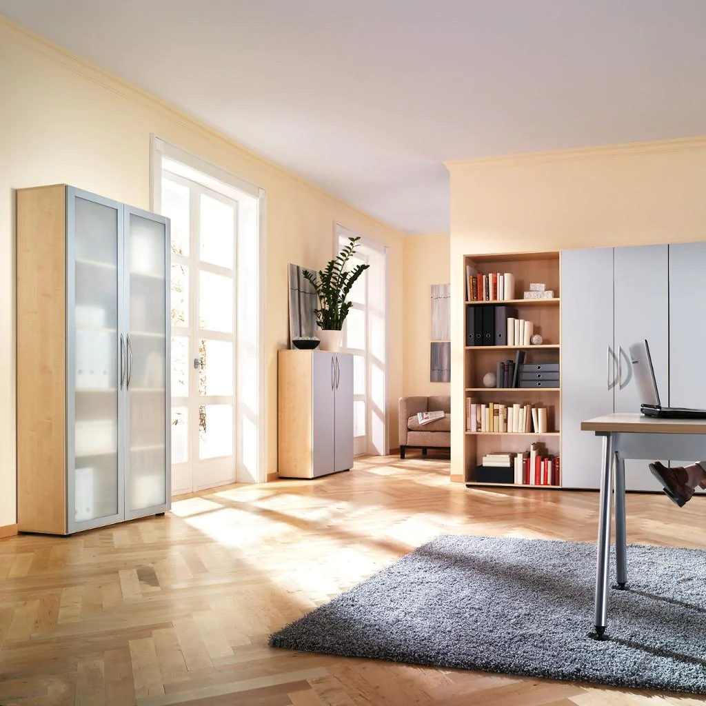 Büroschrank 3 OH Basic als kompakte Stauraumlösung im Büro