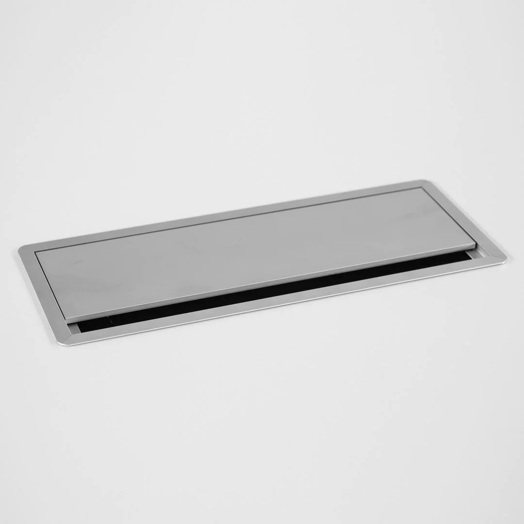 Hammerbacher Kabelklappe ELKL3 in Aluminium mit schwarzer Bürstenleiste
