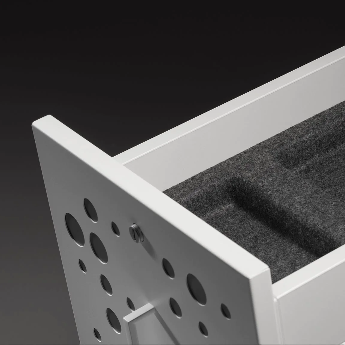 Detailansicht der hochwertigen Materialien und der wählbaren Griffe