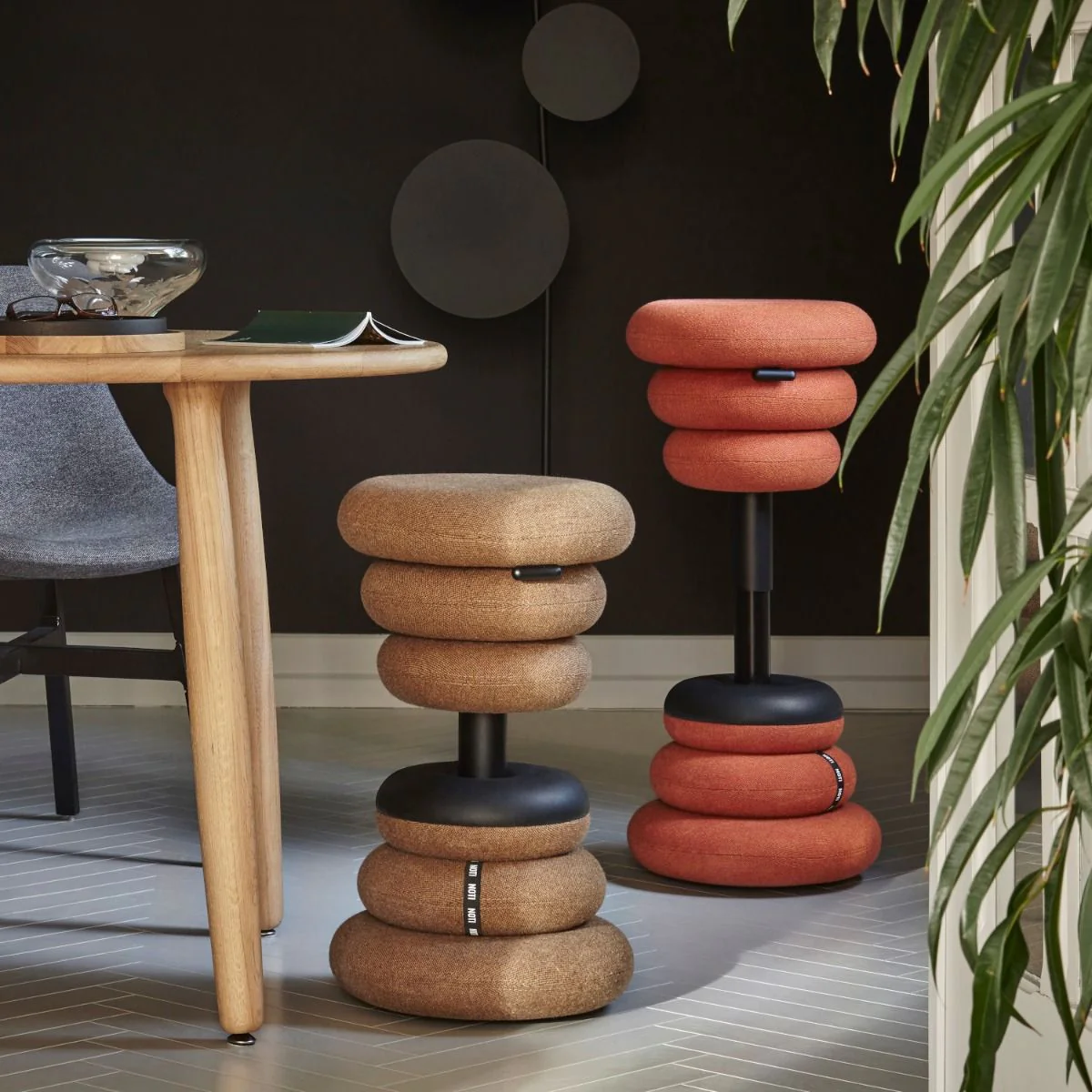 Hocker Banffy von Noti - Produktbild 3 von 3