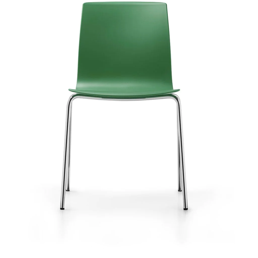 Konferenzstühle in einem modernen Besprechungsraum