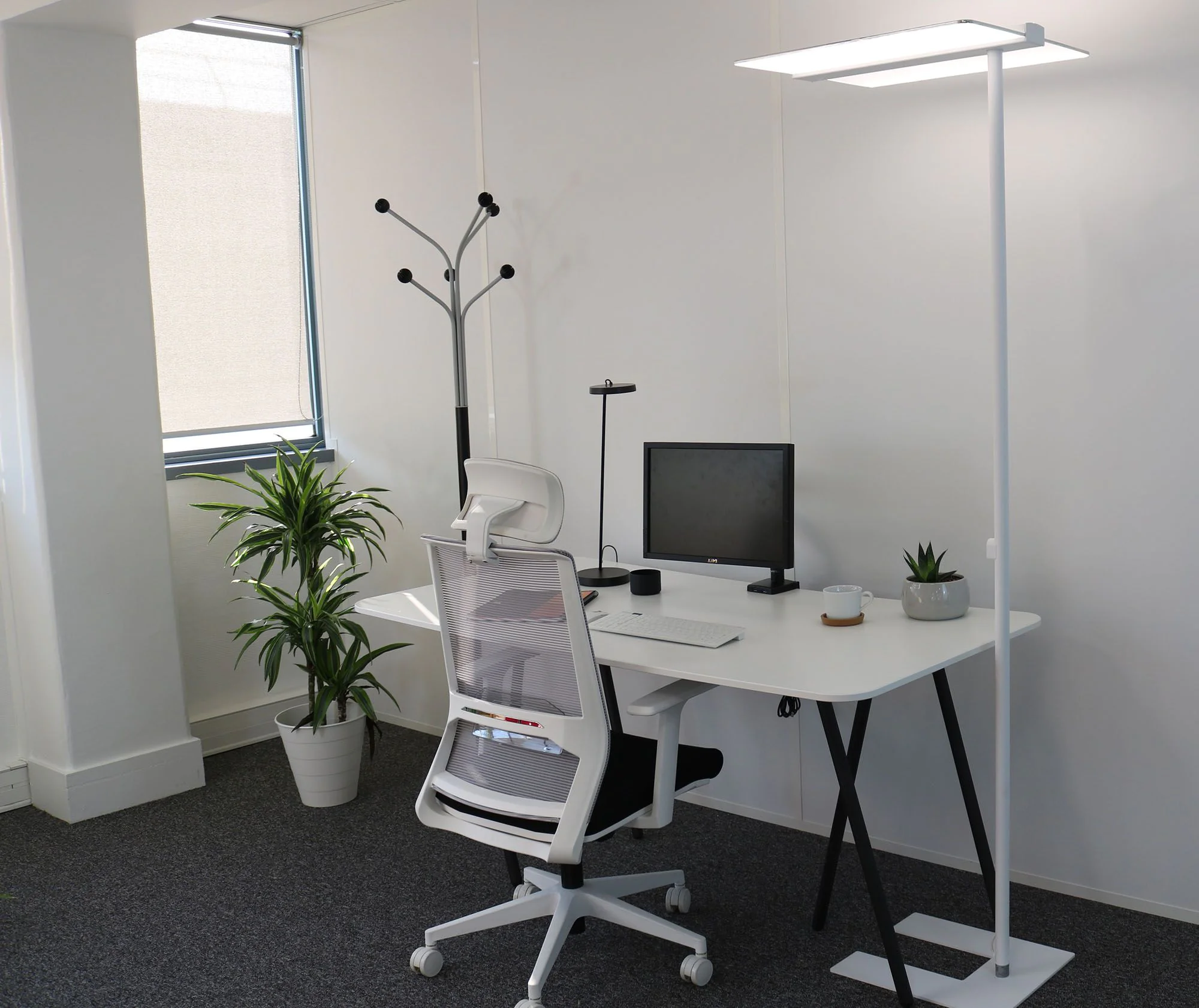 Stehleuchte Glasslight Standfuss dimmbar von Kos Lightning - Produktbild 4 von 4