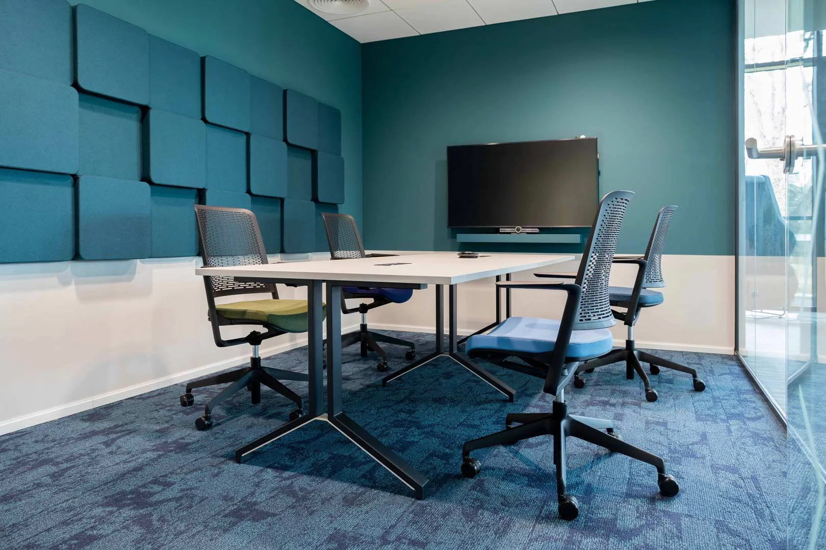 WithME Hellgrau Bürostuhl, Synchronmechanik, mit Armlehnen von  