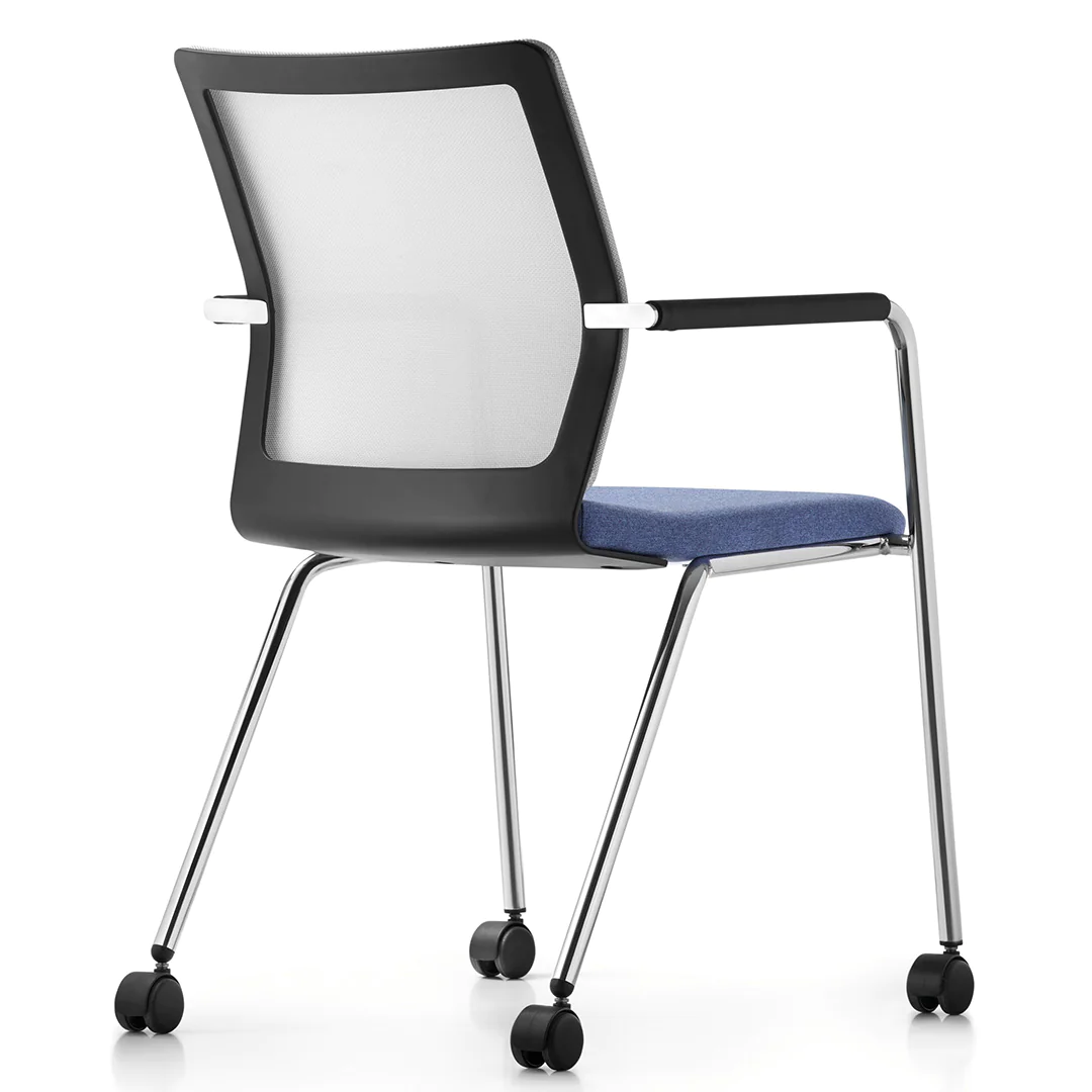 Der Stilo visitor 6802 ist stapelbar und somit flexibel und platzsparend lagerbar
