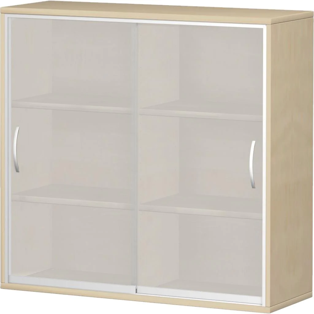 Der Schiebetürenschrank Pro 3OH in Kombination mit anderen Büromöbeln der Serie Pro