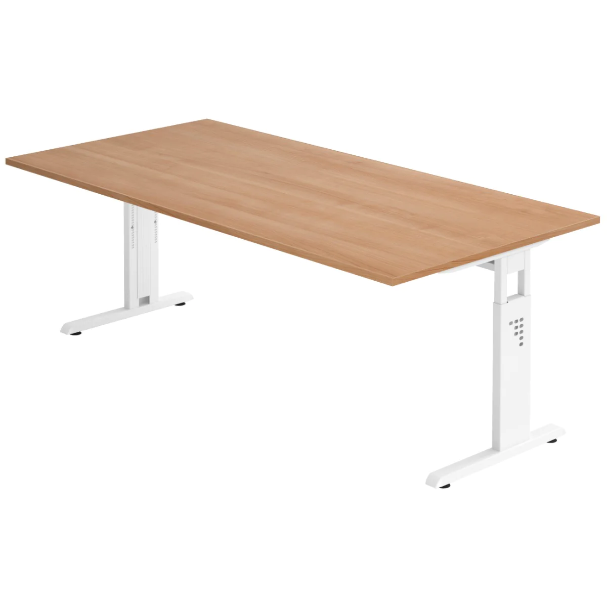 Der Schreibtisch O C-Fuß als Basis für einen ergonomischen Arbeitsplatz