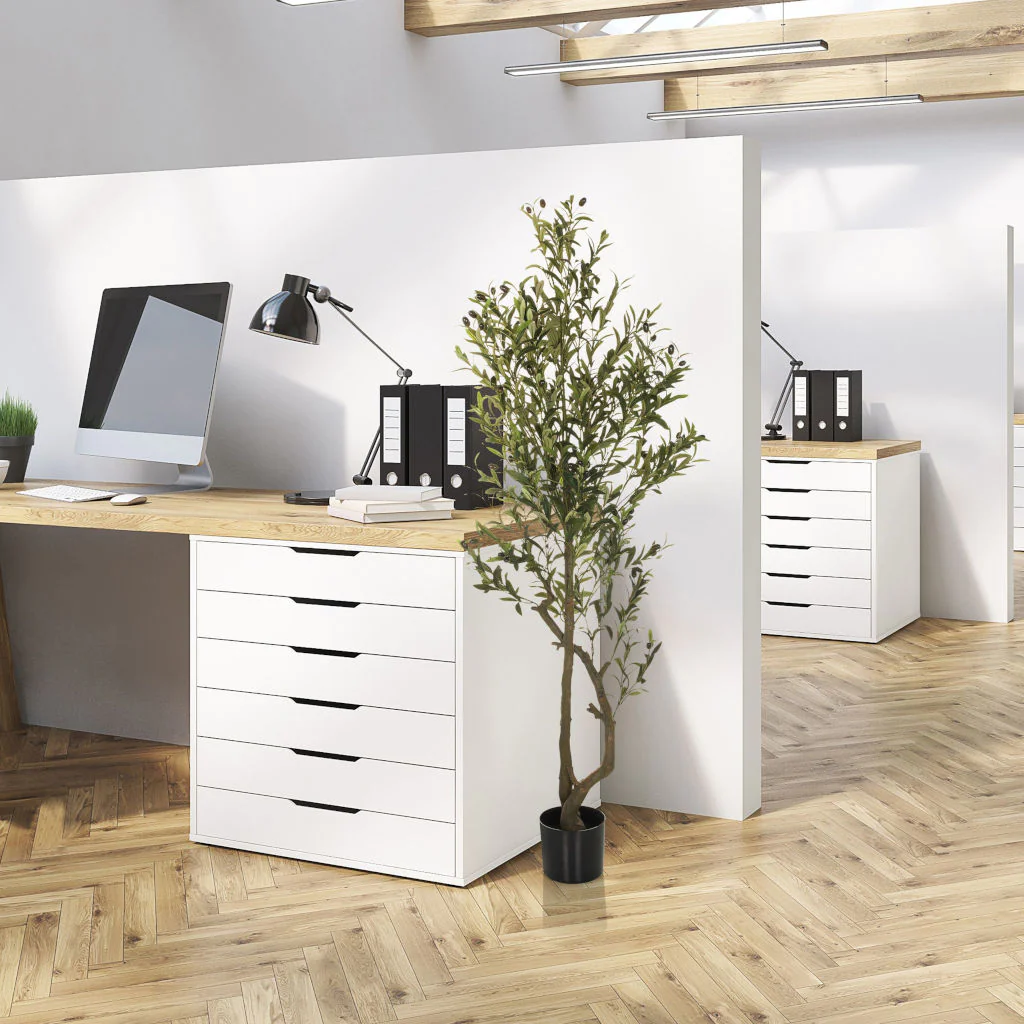 Kunstpflanze OLIVE I als repräsentative und pflegeleichte Dekoration im Büro