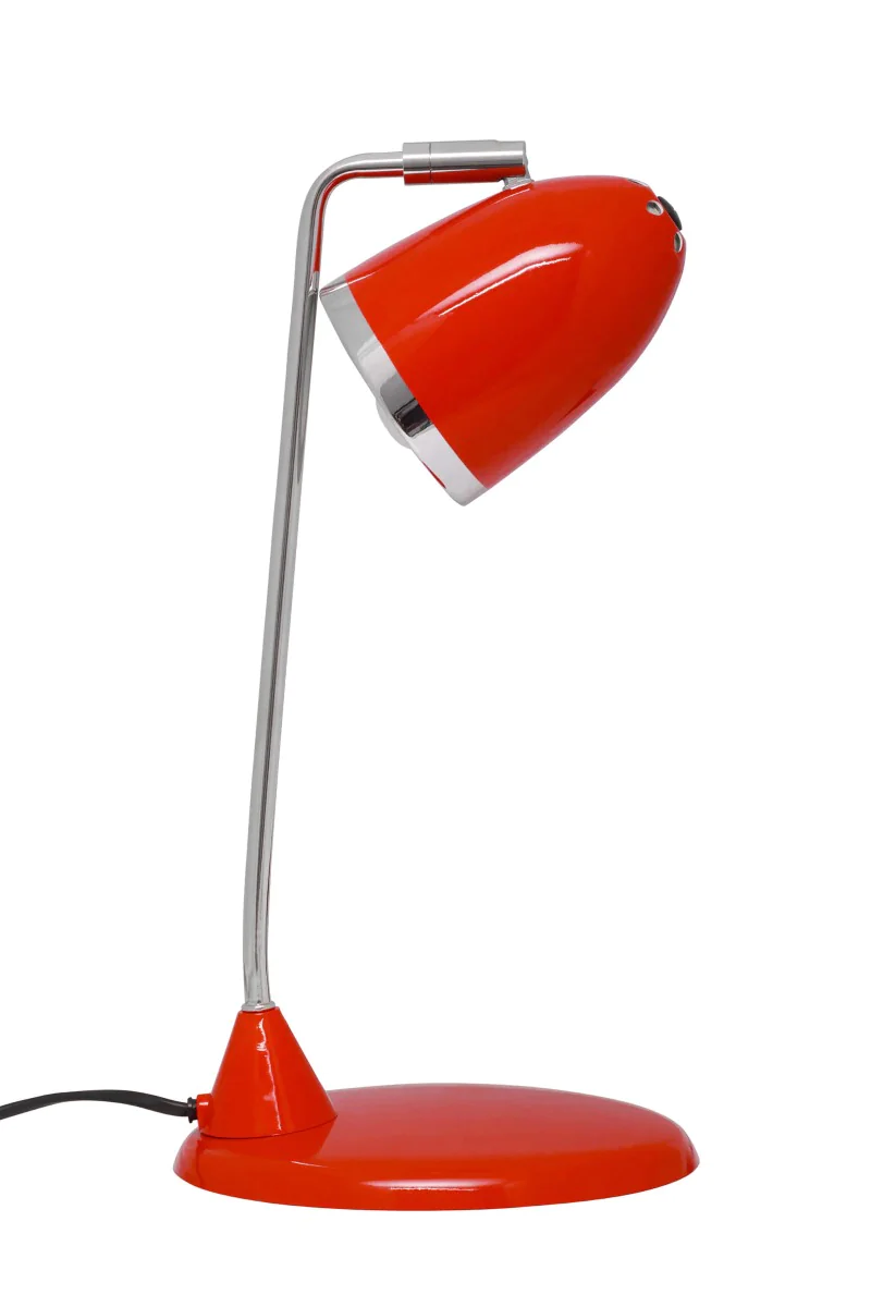 Die MAULstarlet LED-Tischleuchte als stilvoller Akzent im Arbeitszimmer
