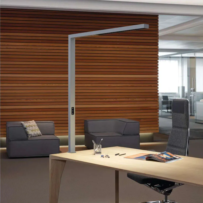 Professionelle LED-Schreibtischleuchte Sirius mit Klemmfuß und Aluminium-Design